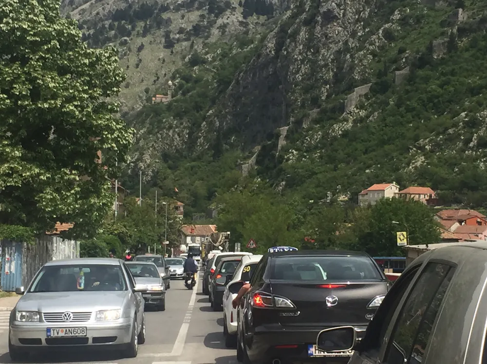 За становнике Шкаљара приоритети саобраћајни прстен и канализација
