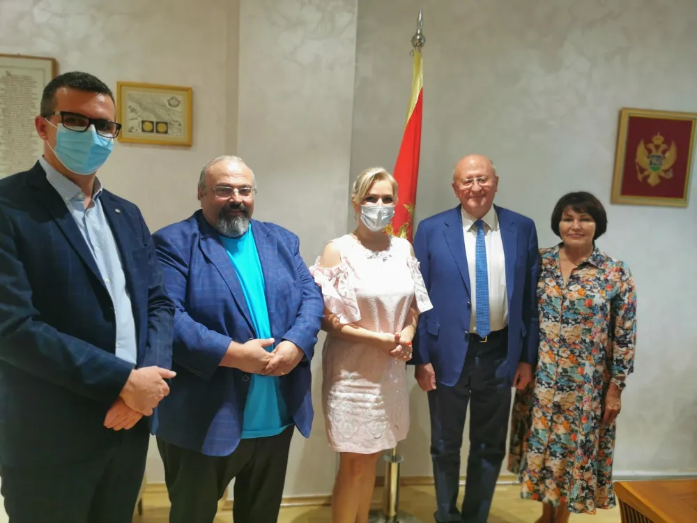 Боровинић Бојовић разговарала о набавци Спутњик Лајт вакцина