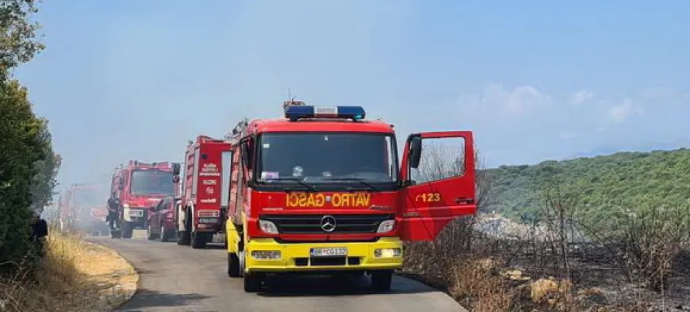 Пожар у црмничком селу Трново