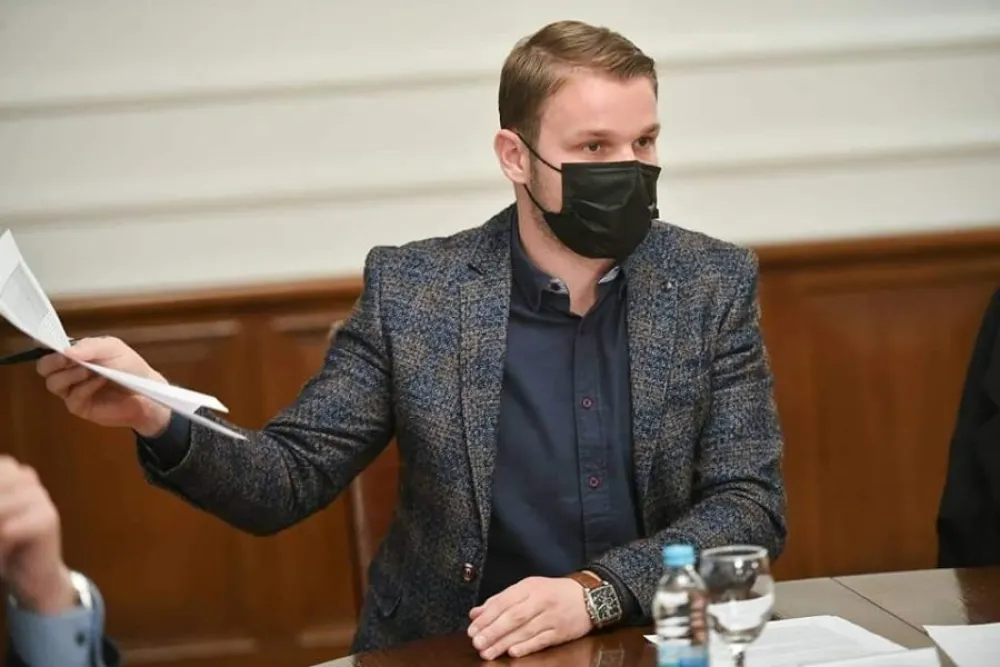 Станивуковић: Додик изневјерио Србе, радо на његово мјесто