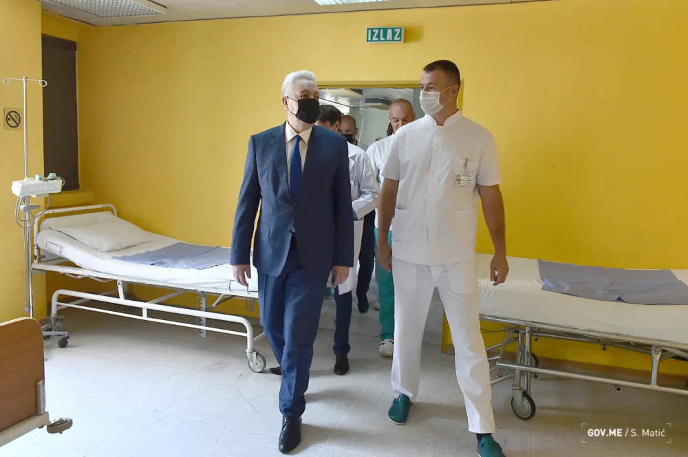 Кривокапић: Захвалност љекарима који су у захтјевном епидемиолошком тренутку одлучили да се врате