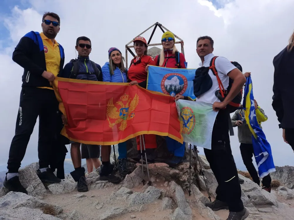 Освојили Мусалу, у експедицији и двоје дјеце
