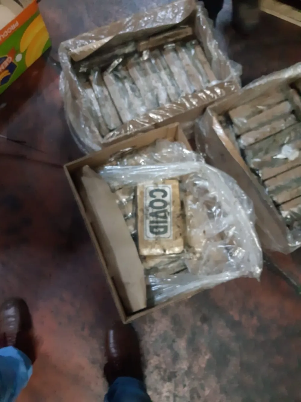 (ФОТО и ВИДЕО) Нови детаљи: Пао товар од 1.600 килограма кокаина, у паковањима на којима је писало COVID