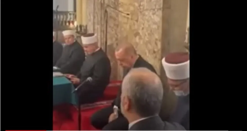 (ВИДЕО) На свадби код Изетбеговића Ердоган учио Кур'ан, Бјелопољац Исак Шабановић забављао госте
