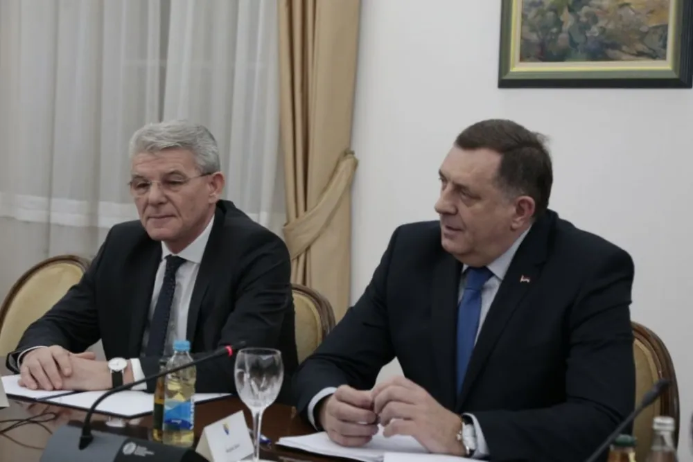 Џaферовић тражи од Шмита да смијени Додика
