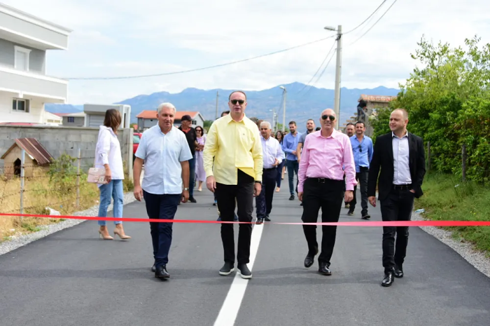 Отворен пут у Кућама Ракића