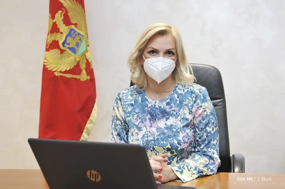 Боровинић Боjовић: Бесплатни брзи тестови за све представнике медиjа коjи jош ниjесу вакцинисани