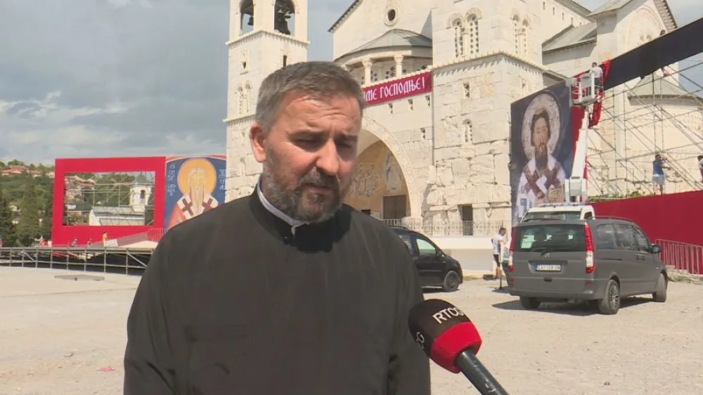 Протојереј Никола Пејовић: Устоличењу неће присуствовати политичари