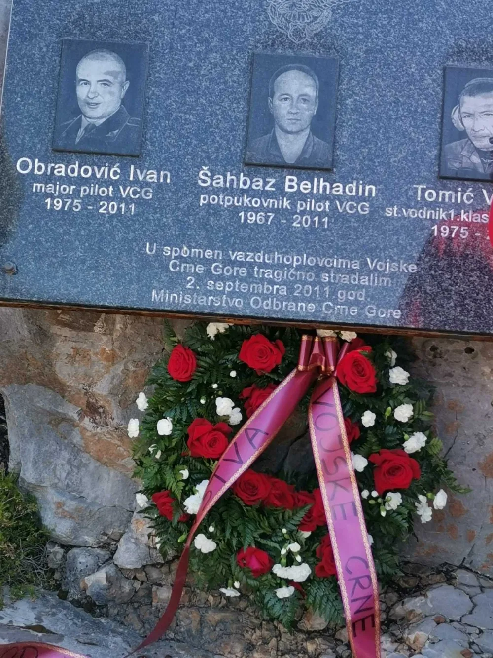 (ФОТО) Десет година од трагедије када су погинула три члана хеликоптерске посаде ВВЦГ