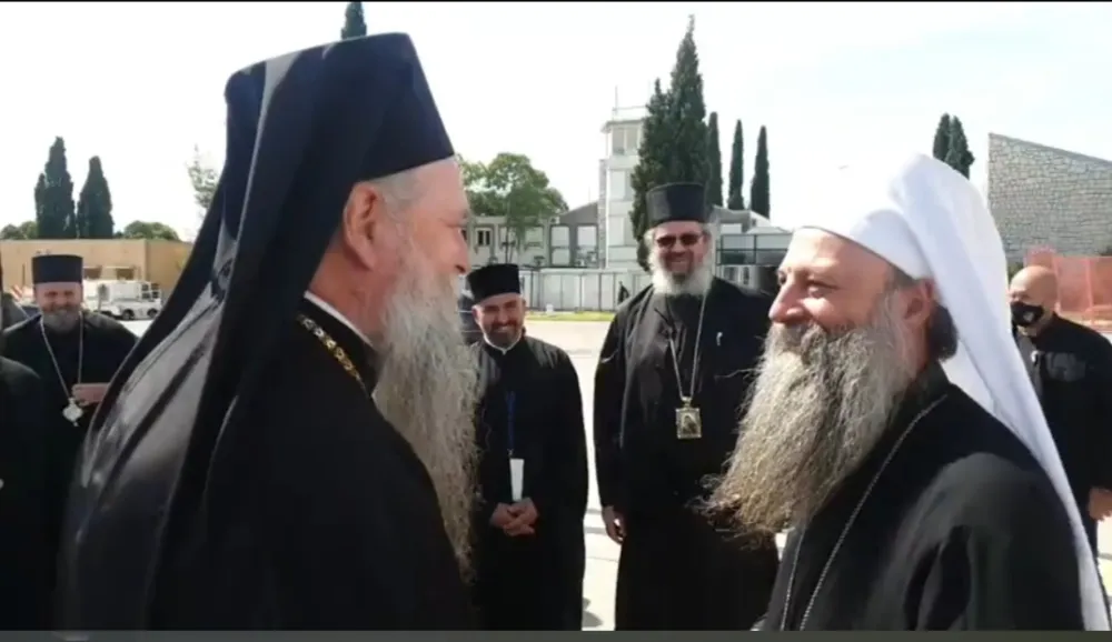 (ФОТО - ВИДЕО) Патријарх Порфирије стигао у Црну Гору