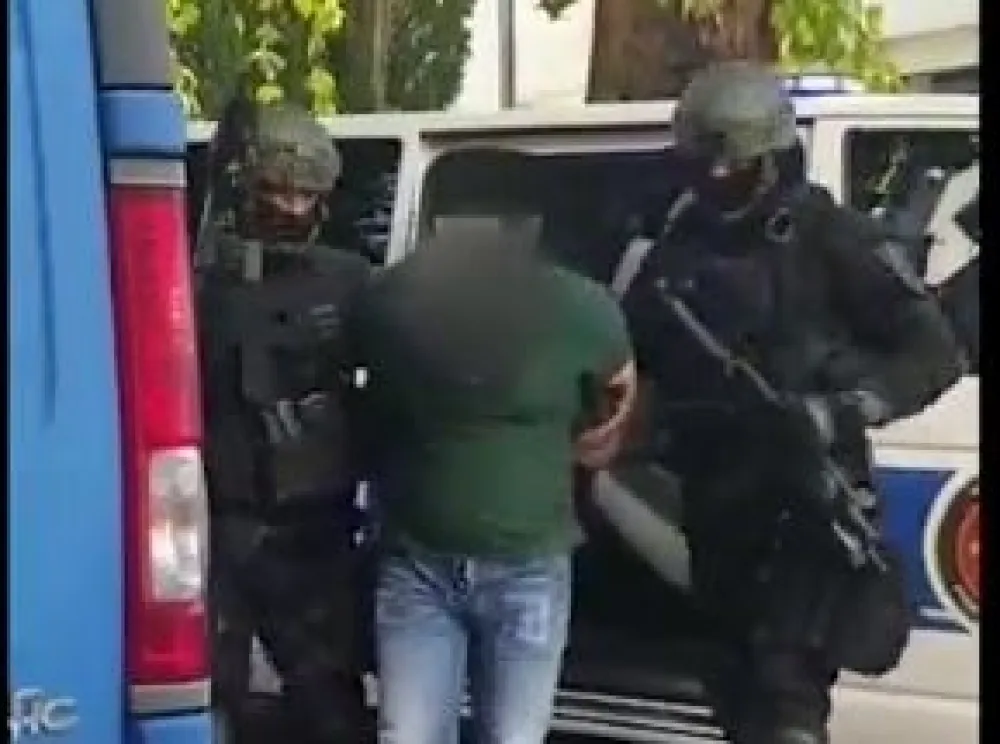 (ВИДЕО) Сарадник "кавчана" изручен Црној Гори: Обухваћен оптужницом за покушај убиства Ђуровића