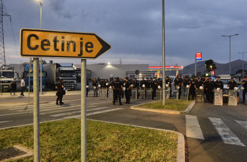 Затражена провјера одлуке полиције о тоталној забрани саобраћаја према Цетињу