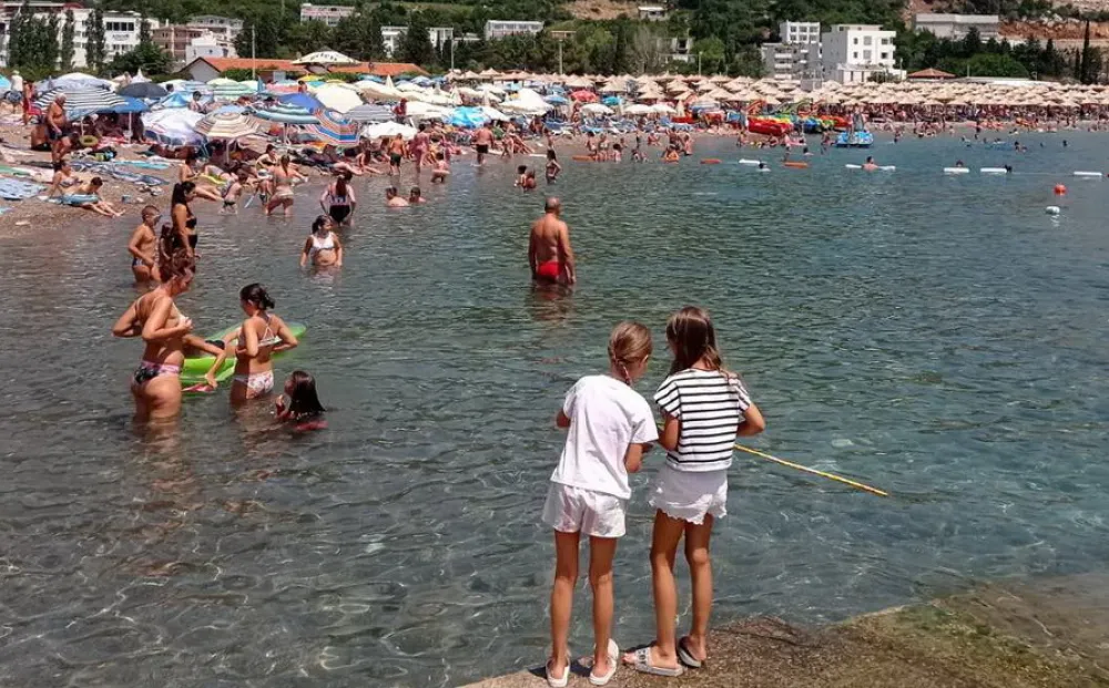 Млади у Чању жељни ноћног провода