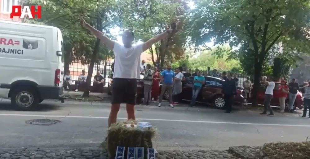 (ВИДЕО) Абазовићу пријете вјешањем и псују мајку муслиманску
