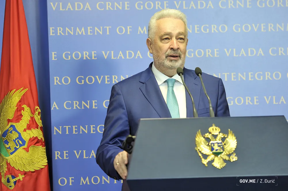 Премијер демантовао да је враћен са границе: Замислите чиме се ми данас бавимо