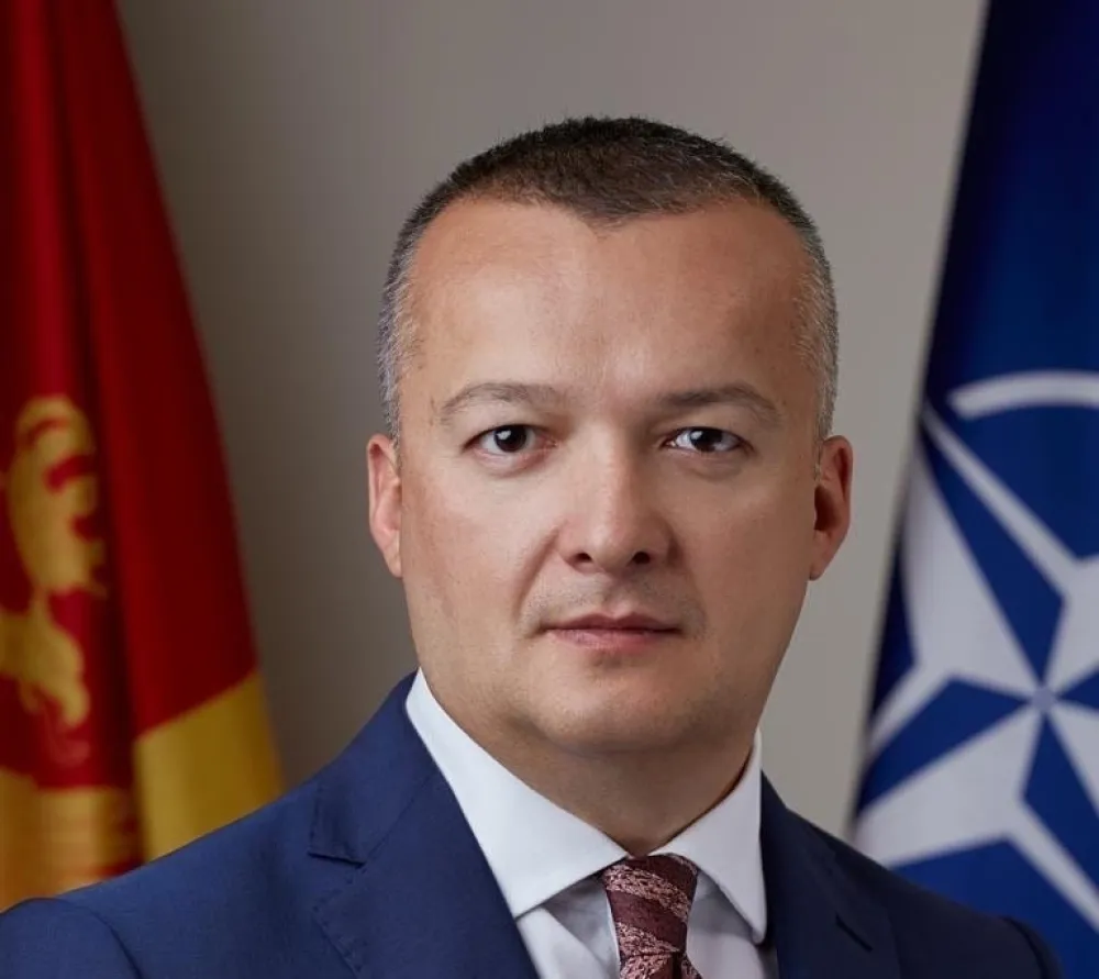 Филиповић: Мандићевом слуганству се заштита интереса Црне Горе указуjе као антисрпство
