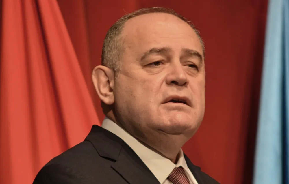 Бившим функционерима општине Никшић пола милиона за годину