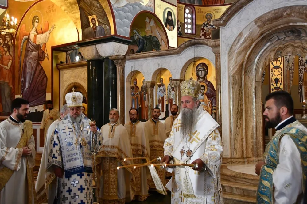 Осам година од освећења Саборног храма у Подгорици, литургији присуствовао и Кривокапић
