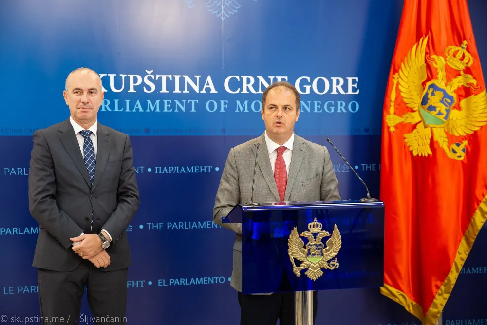 Премијер звао албанске партије на састанак
