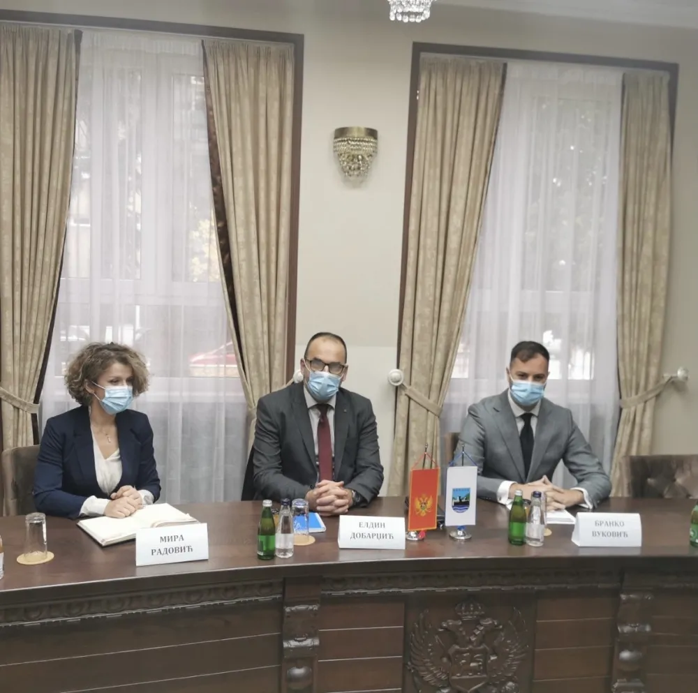 Представници Управе аеродрома и беранске општине разматраjу могућност воларизациjе аеродрома
