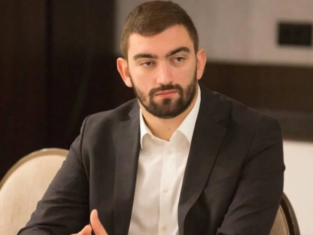 Кликовац: Милатовићеви диjаграми говоре jедно, економска стварност друго