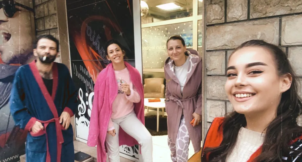 Данас је Свјетски дан без грудњака: Жене ослободите своје груди