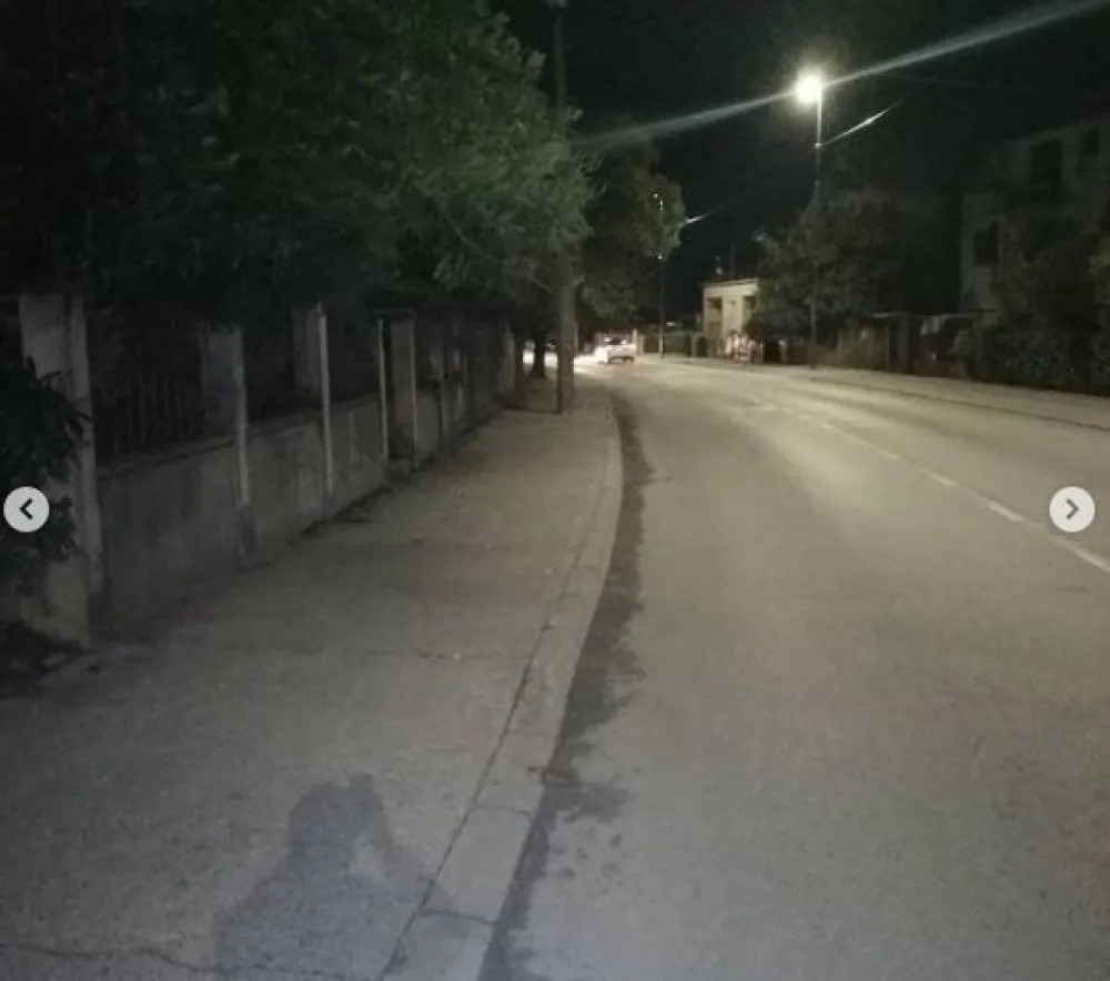 Пљуштале казне: Комунална инспекција уклањала аутомобиле са тротоара у Загоричу