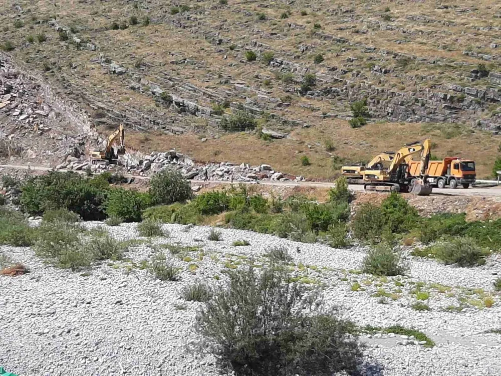 &Ccedil;rregullohet rrjedha natyrore e Cemit, i k&euml;rc&euml;nohet edhe ndotja