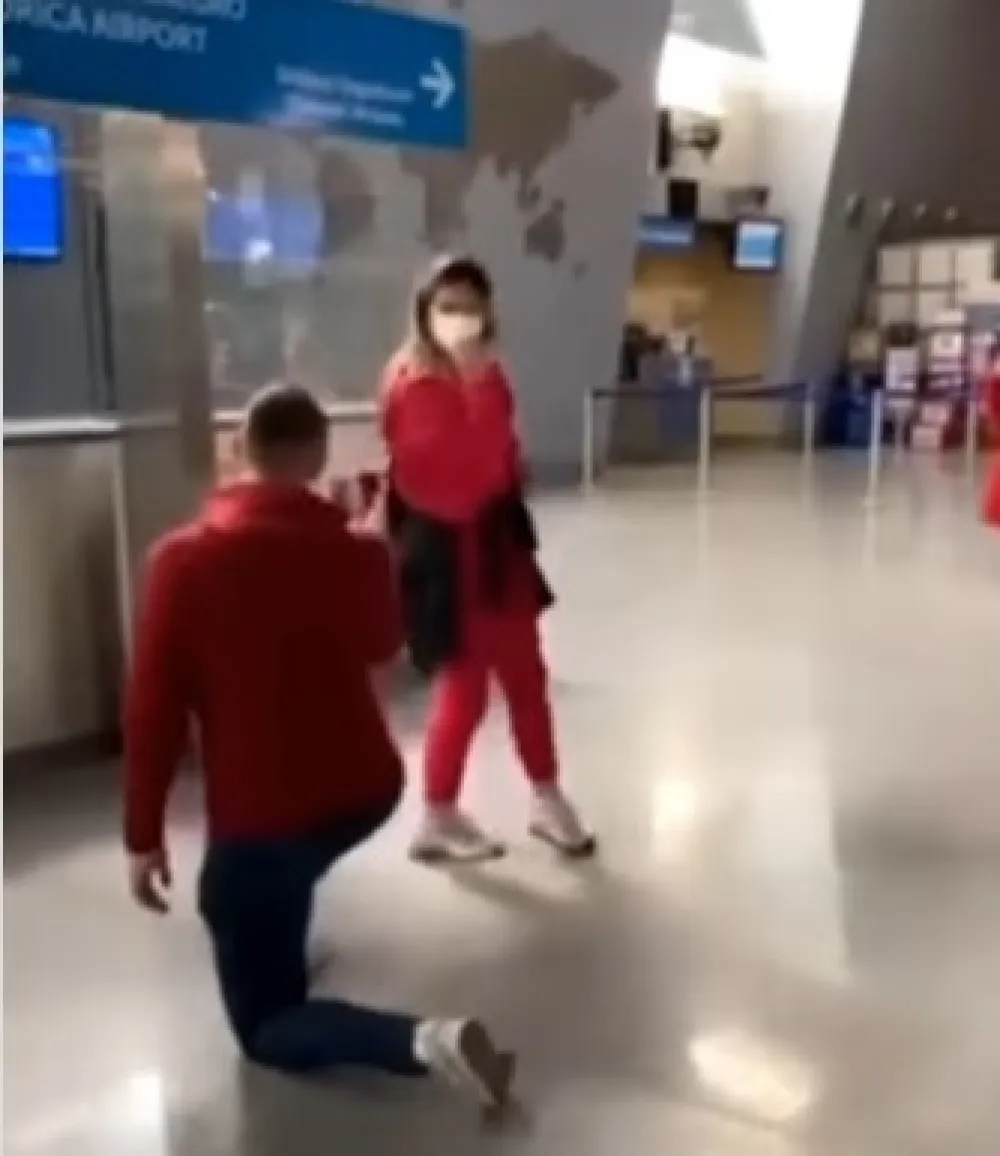 (ВИДЕО) Просидба на аеродрому у Подгорици