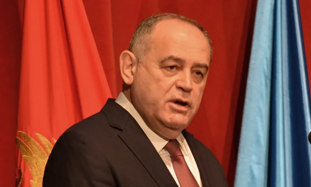 За четири мјесеца ДПС власт у Никшићу потрошила 919.000 еура