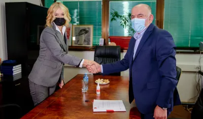 Donacija Domu zdravlja Podgorica - 20 hiljada eura za nabavku ultrazvučnog aparata i ginekolo&scaron;kog stola