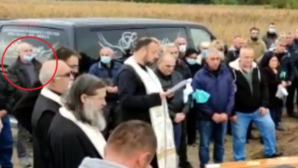 Осумњичени за убиство био на сахрани породице Ђокић