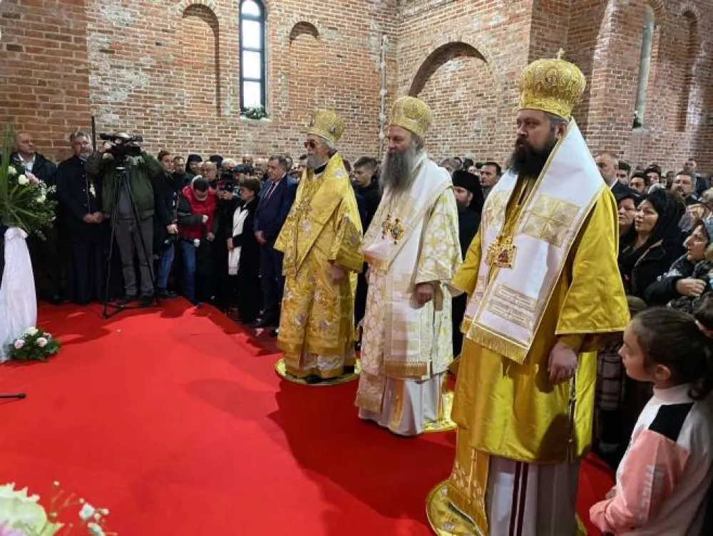 "Долазак у РС велики благослов": Патријарх служио литургију у Приједору, стигао и Додик
