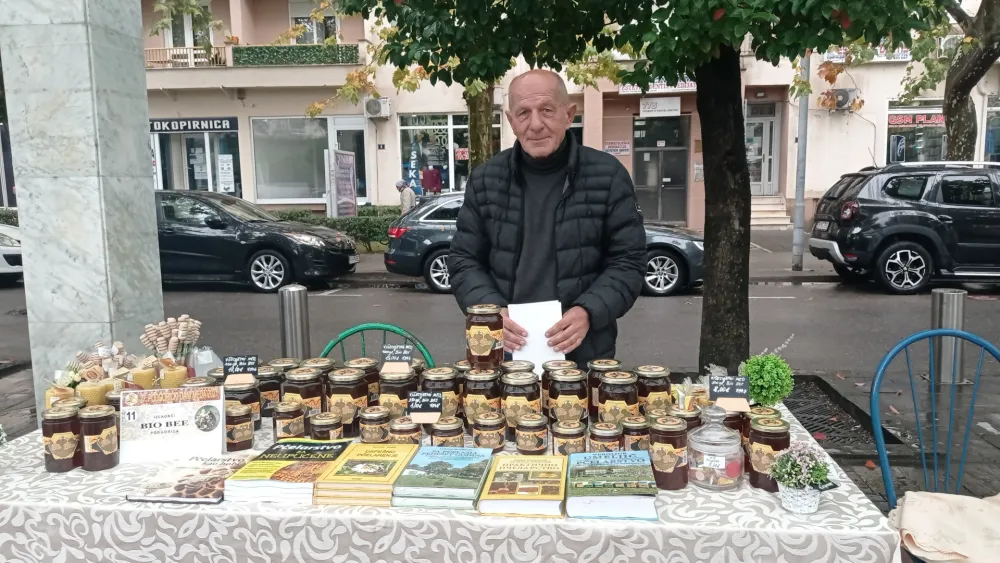 Подгорички дани меда окупили бројне посјетиоце: Мед је више од лијека
