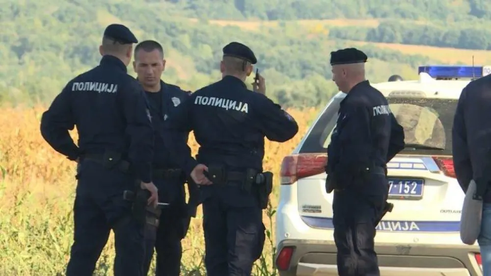 Џонићу и синовима одређен притвор: Иза решетака остају 30 дана