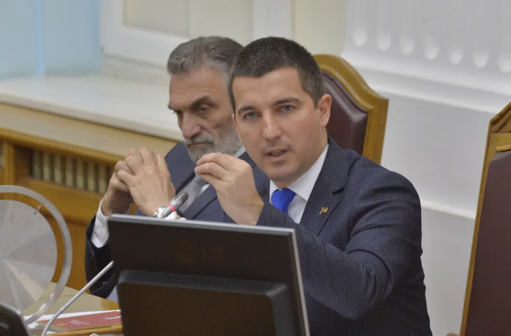 Из кабинета Алексе Бечића саопштили: Није било воље да се спријече тензије због учесталих изборних процеса