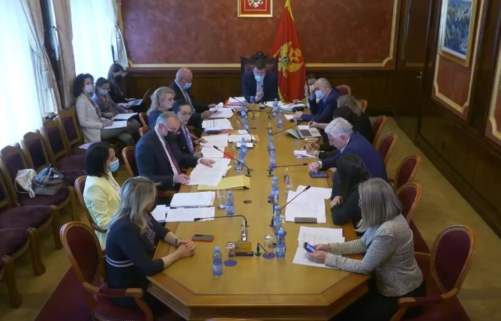 Одбор сјутра о пословању Скупштине у ранијим сазивима