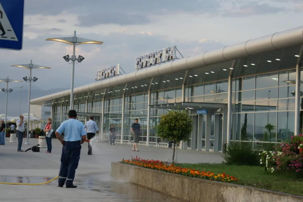 Одлука о концесионару или нови тендер за Аеродроме Црне Горе