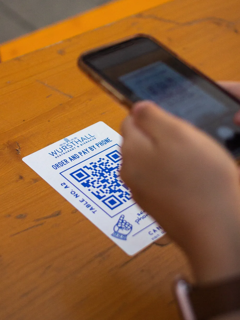 Украдени QR кодови за израду зеленог пасоша: Два издата на име Хитлера