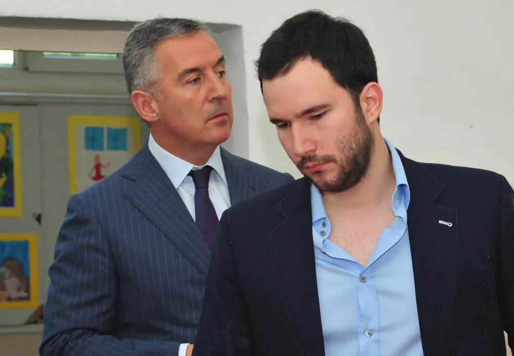 Одбор данас о егзотичним путовањима, сатовима и фирмама Ђукановића