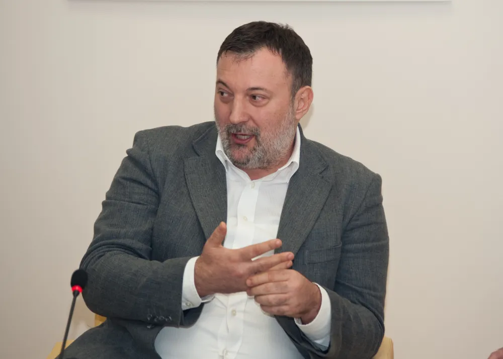 ДПС оптужује Марковића: Агитовао за власт, па награђен директорским мјестом