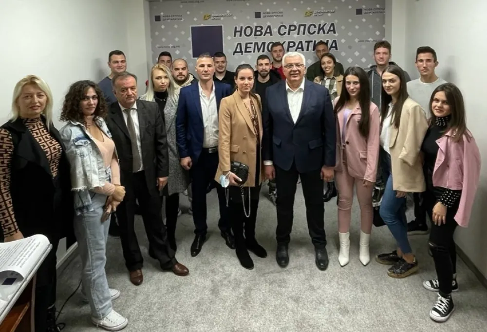 Мандић: Свједоци сте да има оних којима смета да српски народ буде равноправан