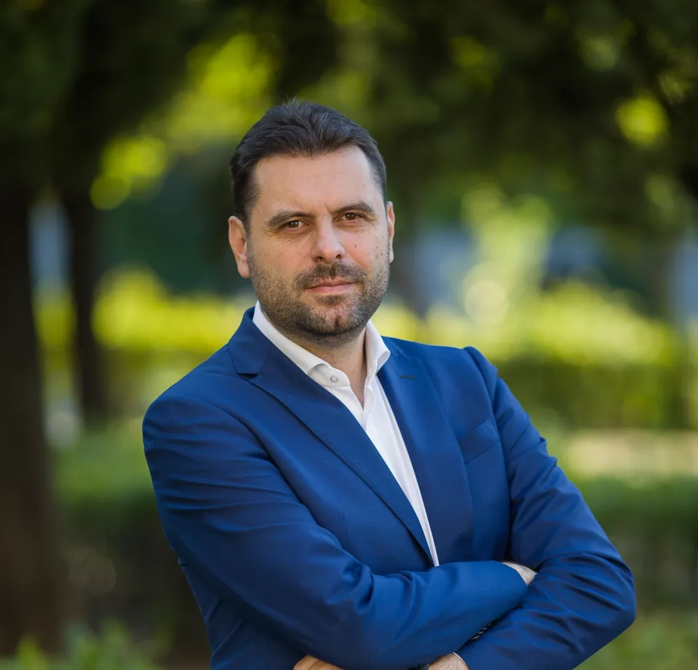 Вујовић: Јоаникије дао националистичке инструкције врху власти