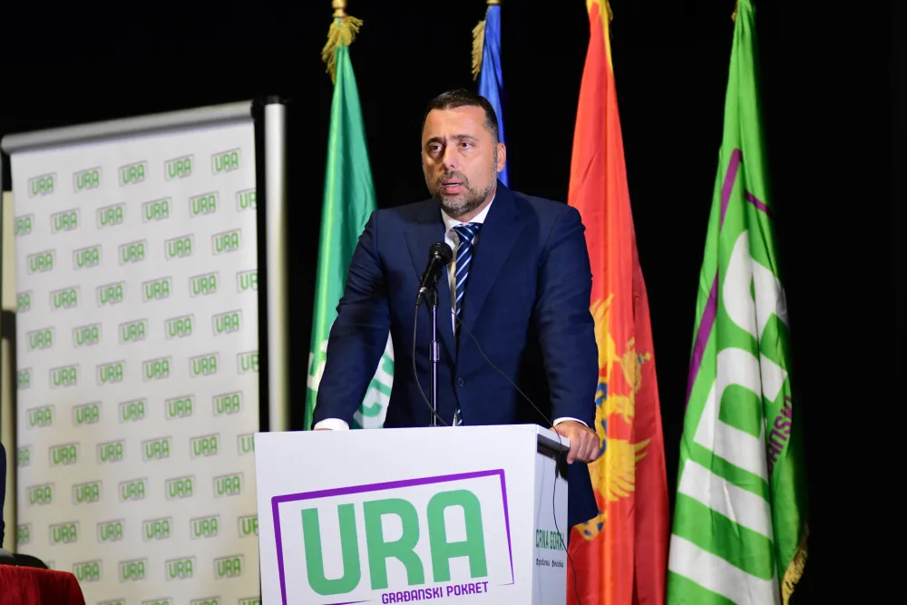 Ђуровић: Имамо поjединце у самим управљачким структурама чиjа биографиjа не одговара позициjи коjу покриваjу