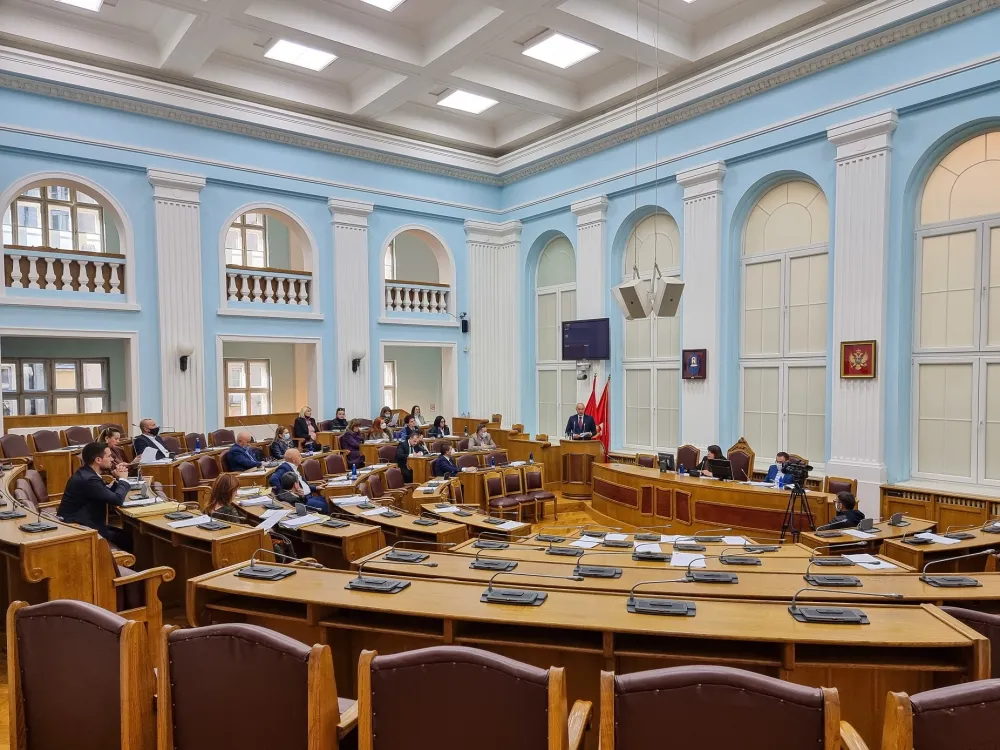 Подстицаји инвеститорима за нова запошљавања