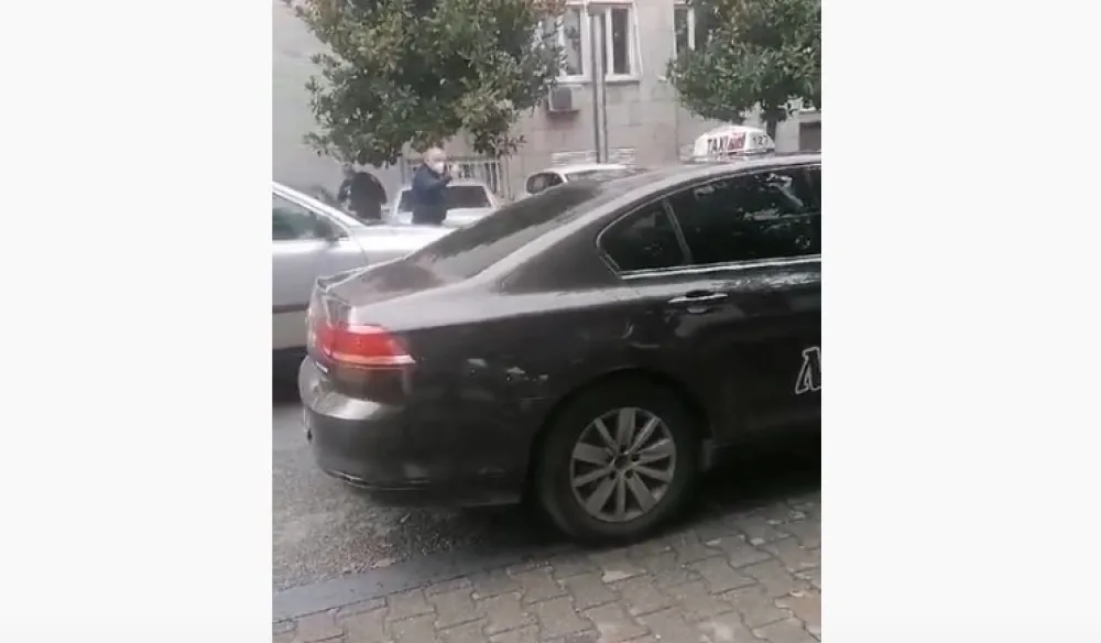 (ВИДЕО) Бранко Радуловић таксисти: Ти си један хулиган неваспитани!