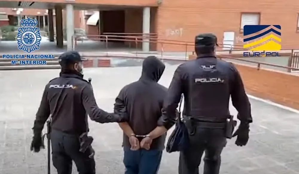 (ВИДЕО) Балканском рутом кријумчарили 400 миграната, зарадили два милиона еура