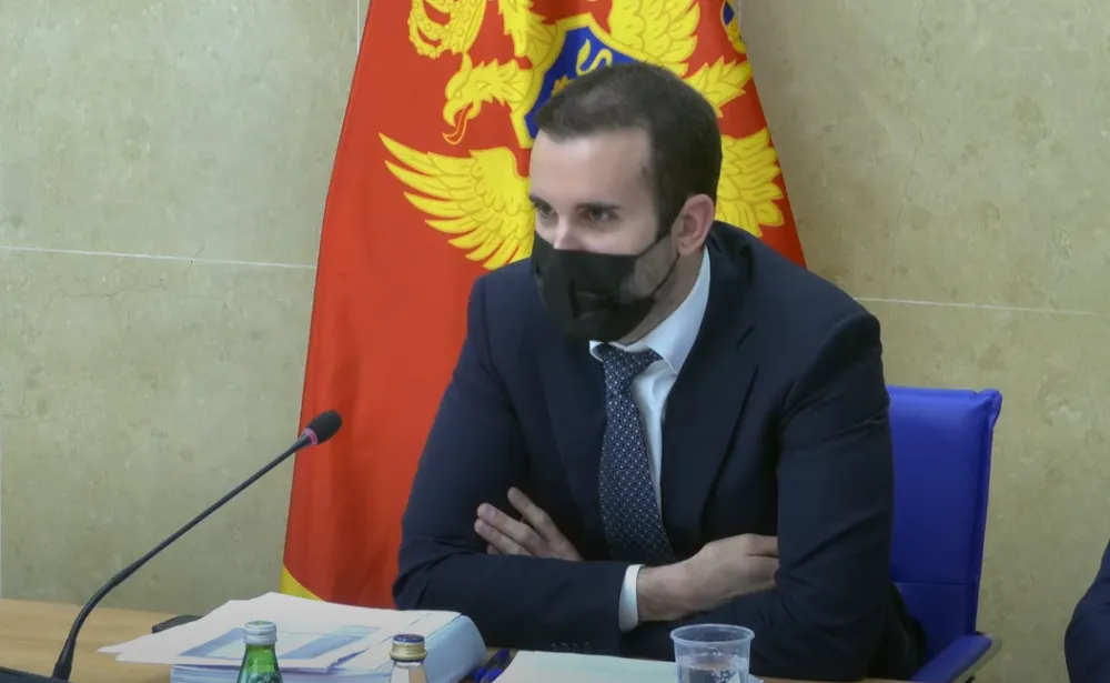 Спајић: Највеће повећање плата здравственим радницима икада