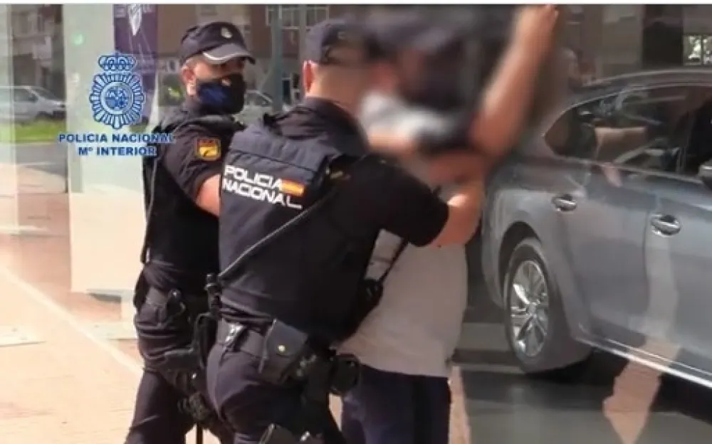 (ВИДЕО) Осам година држао отете рођаке: Биле неухрањене и мршаве