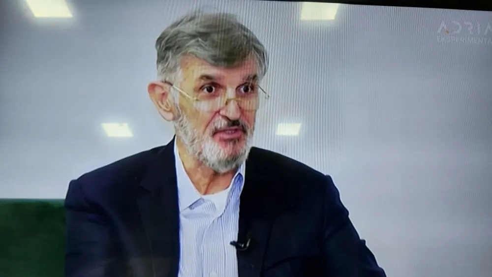 Нова жалба Светозара Маровића на рjешење државних органа о продаjи земље на Jазу